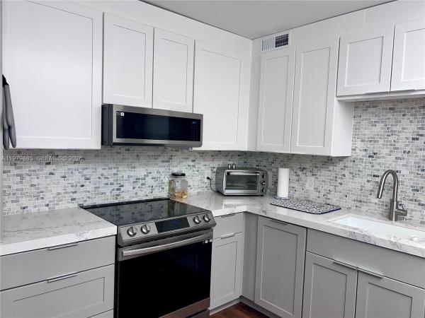 Admirals Port West, 2801 NE 183rd St #507W, Aventura, Florida 33160, image 2