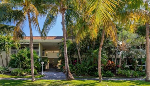 Sunrise Manors, 260 Sunrise Dr #H, Key Biscayne, Florida 33149, image 1