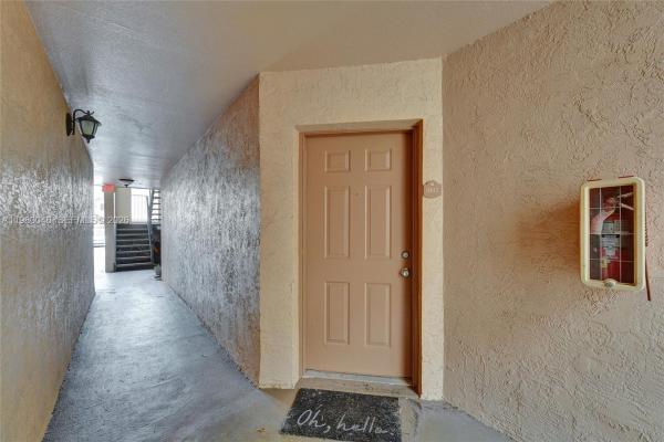 Sundance At Davie, 2846 S University Dr #4102, Davie, Florida 33328, image 2
