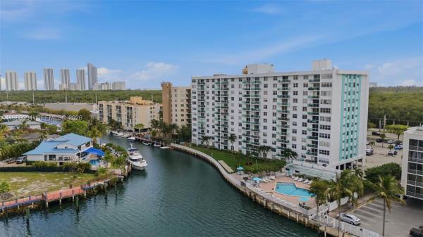 Stratford House, 2841 NE 163rd St #802, North Miami Beach, Florida 33160, image 1