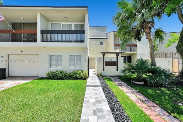 Oakview, 9133 Fontainebleau Blvd #5, Fountainebleau, Florida 33172, image 2