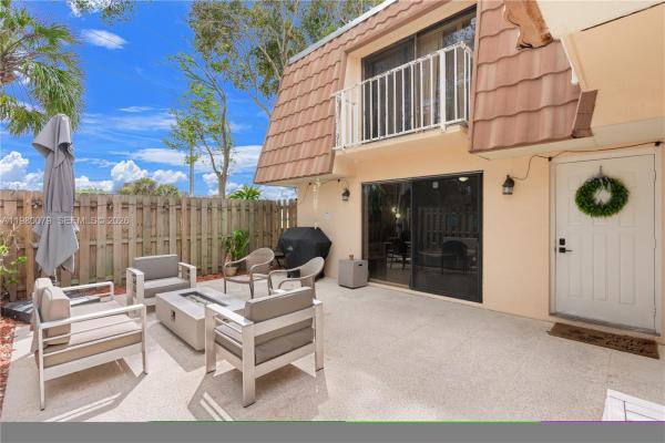 Waterside Luxury Townhomes, 534 Green Springs Pl, West Palm Beach, Florida 33409, image 1