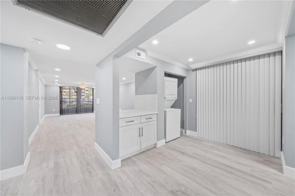 Colony Point, 1001 Colony Point Cir #114, Pembroke Pines, Florida 33026, image 2