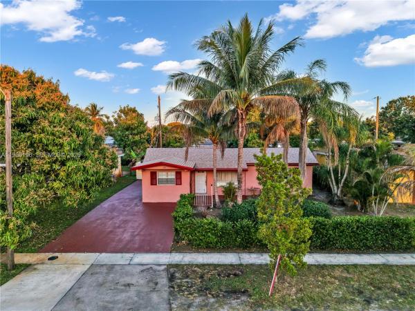 North Gate Estates, 3570 NW 34th Way, Lauderdale Lakes, Florida 33309, image 2