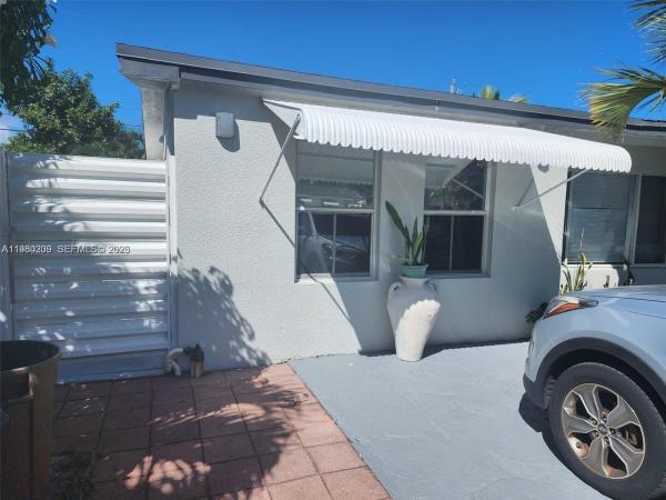 Cresthaven, 1561 NE 29th St, Pompano Beach, Florida 33064, image 1