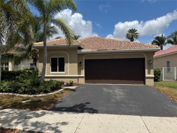 Willow Ridge, 4321 Willow Ridge Dr, Weston, Florida 33331, image 1