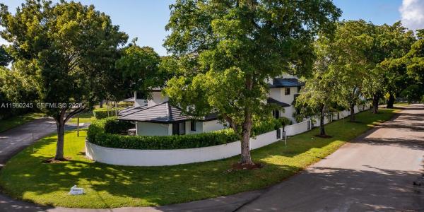 Gables South, 5750 Turin St #206, Coral Gables, Florida 33146, image 1