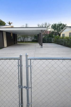 Realsite Gardens, 3930 NW 185th St, Miami Gardens, Florida 33055, image 2