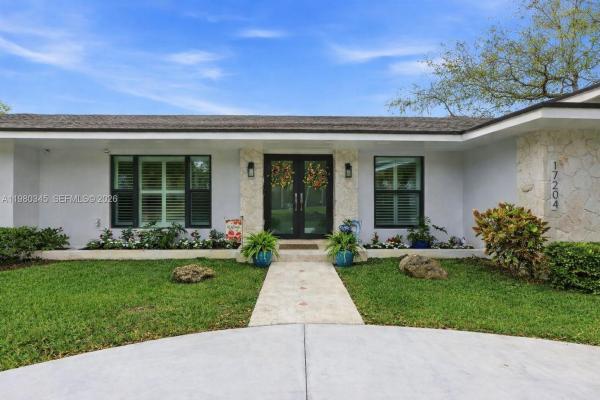 Charlotte Estates, 17204 SW 79th Ct, Palmetto Bay, Florida 33157, image 3