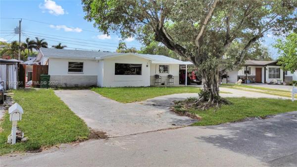 Silver Lake, 5220 SW 57th St, Davie, Florida 33314, image 1
