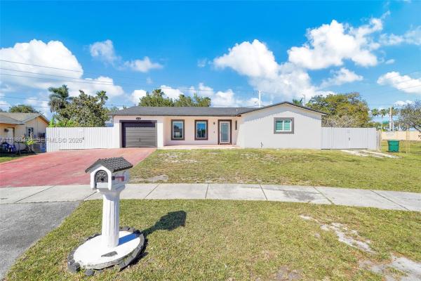 10715 SW 168th Ter, Unincorporated Dade County, Florida 33157, image 1
