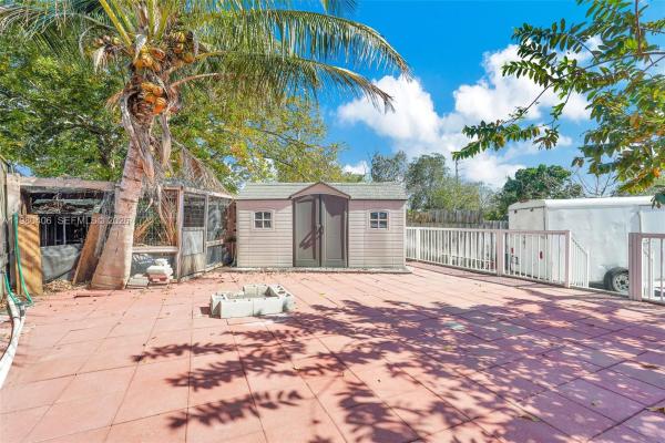Southland Pines, 10715 SW 168th Ter, Kendall, Florida 33157, image 2