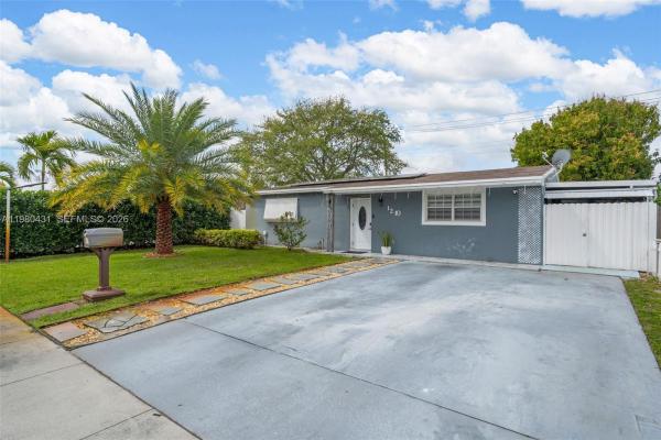 Boulevard Heights, 1210 N 71st Ave, Hollywood, Florida 33024, image 2
