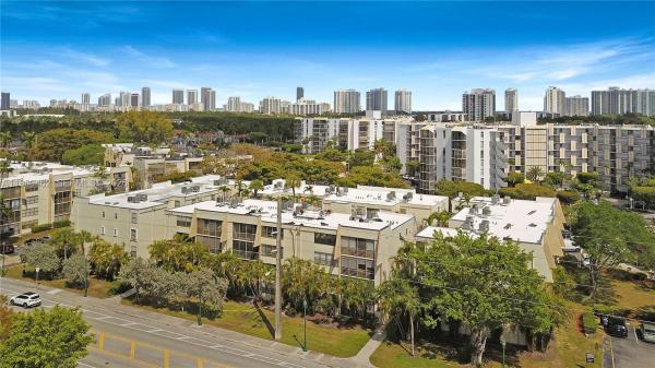 Villa Dorada, 20381 NE 30th Ave #220-7, Aventura, Florida 33180, image 3