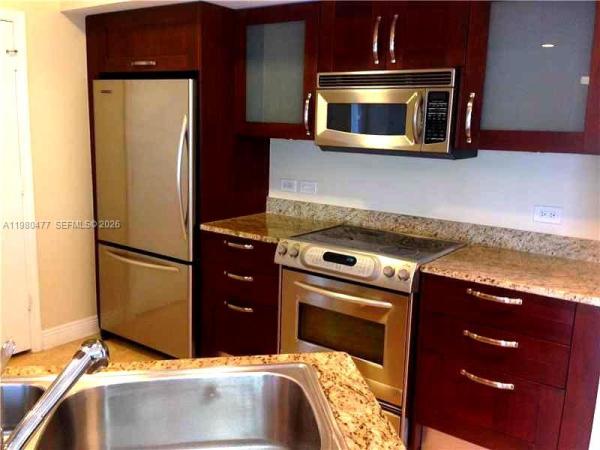 Turnberry Village South Tower, 19900 E Country Club Dr #806, Aventura, Florida 33180, image 3