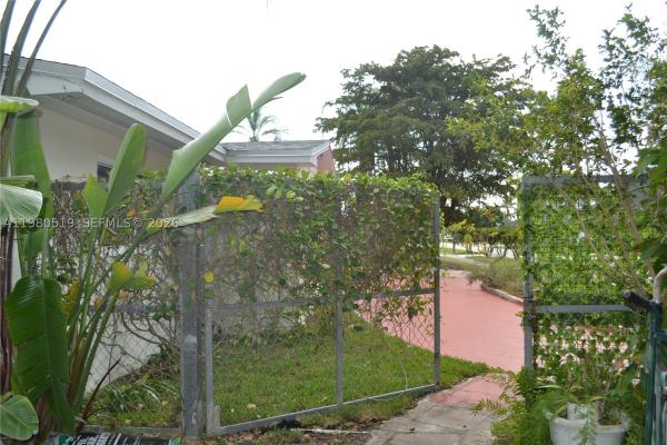 Cutler Ridge Pines, 19901 SW 92nd Ave, Cutler Bay, Florida 33157, image 1