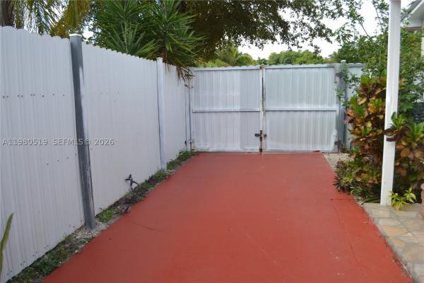 Cutler Ridge Pines, 19901 SW 92nd Ave, Cutler Bay, Florida 33157, image 3