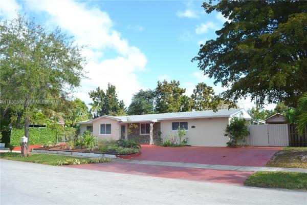 Cutler Ridge Pines, 19901 SW 92nd Ave, Cutler Bay, Florida 33157, image 1