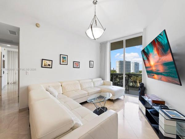 Tdr Tower 2, 15901 Collins Ave #405, Sunny Isles Beach, Florida 33160, image 2