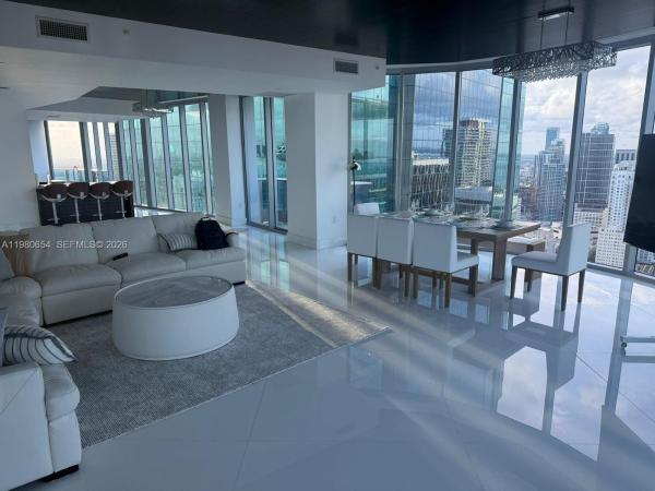 Epic Hotel & Residences, 200 Biscayne Boulevard Way #4801, Miami, Florida 33131, image 3