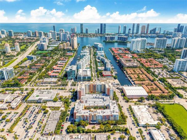 Venture At Aventura West, 2775 NE 187th St #512, Aventura, Florida 33180, image 2
