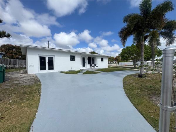 11805 SW 185th St, Unincorporated Dade County, Florida 33177, image 1