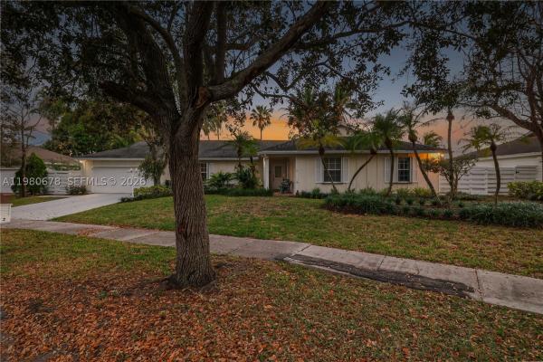 Robin's Run West, 14952 SW 149th St, Country Walk, Florida 33196, image 2