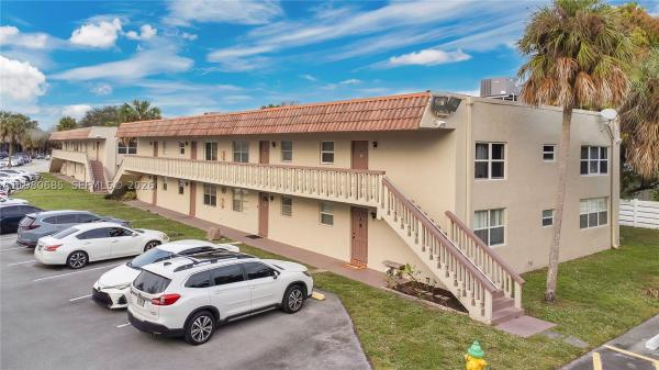Gateland Village, 3777 NW 78th Ave #15G, Davie, Florida 33024, image 3