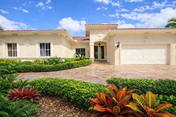 Oak Place, 7851 NW 159th Ter, Miami Lakes, Florida 33016, image 1