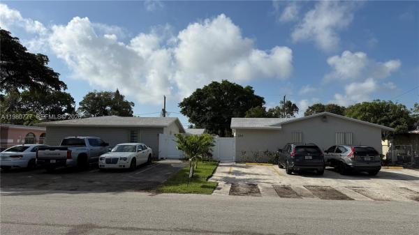 Monticello Park, 216 NW 12th St #A-B, Pompano Beach, Florida 33060, image 2