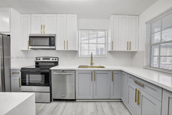 Driftwood Acres, 7120 Allen St, Hollywood, Florida 33024, image 1