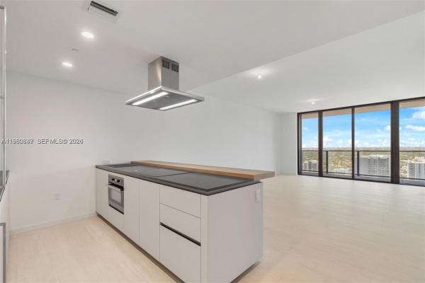Brickell Flatiron, 1000 Brickell Plz #3310, Miami, Florida 33131, image 2