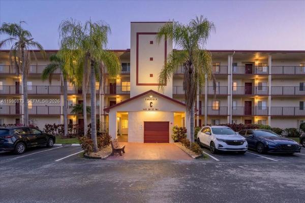Garfield At Century Village, 1600 SW 127th Way #102C, Pembroke Pines, Florida 33027, image 1