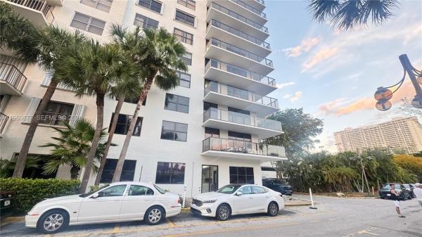 The Clipper At Biscayne Cove, 18151 NE 31st Ct #707, Aventura, Florida 33160, image 1