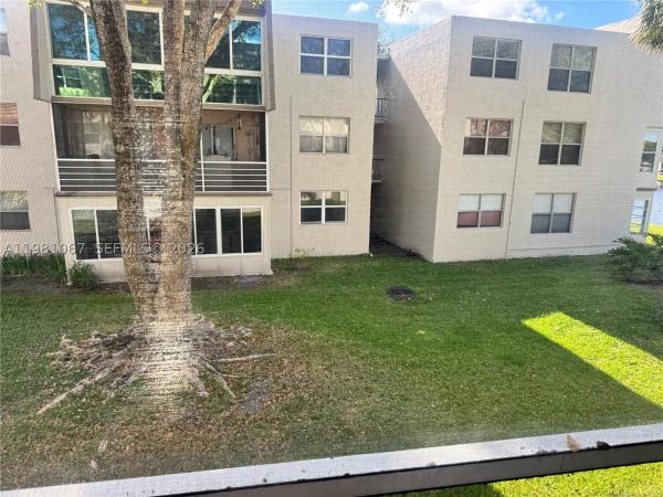 Lime Bay, 9400 Lime Bay Blvd #206, Tamarac, Florida 33321, image 1