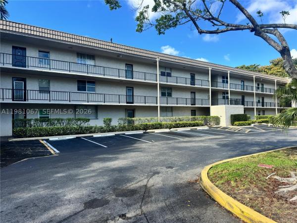 Lime Bay, 9400 Lime Bay Blvd #206, Tamarac, Florida 33321, image 2