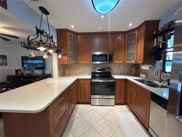 10818 SW 72nd St #154, Unincorporated Dade County, Florida 33173, image 1