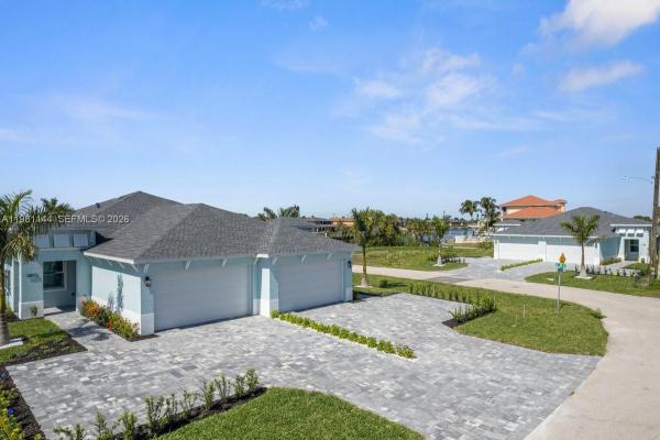 Cape Coral, 1105 SE 38th St, Cape Coral, Florida 33904, image 1