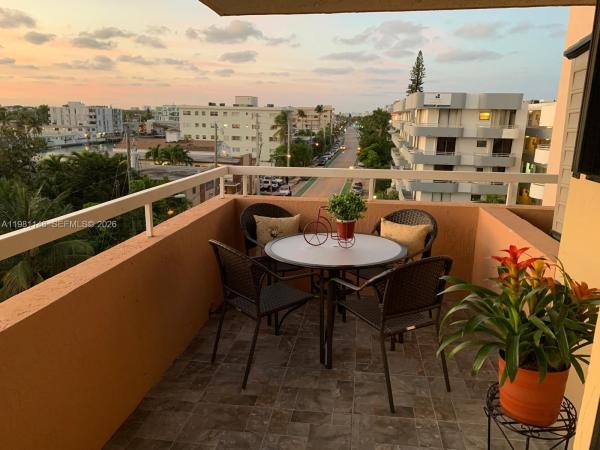 Abbott Gardens, 8101 Byron Ave #509, Miami Beach, Florida 33141, image 1