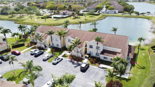 Centergate, 2524 SE 19th Pl #204-B, Homestead, Florida 33035, image 1
