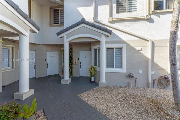 Crystal Colony, 120 SW 109th Ave #18, Sweetwater, Florida 33174, image 1