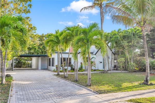 Fulford By The Sea, 1960 NE 182nd St, North Miami Beach, Florida 33162, image 2