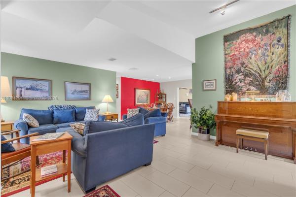 Sabal Chase, 11611 SW 106th Ter, Kendall, Florida 33176, image 3