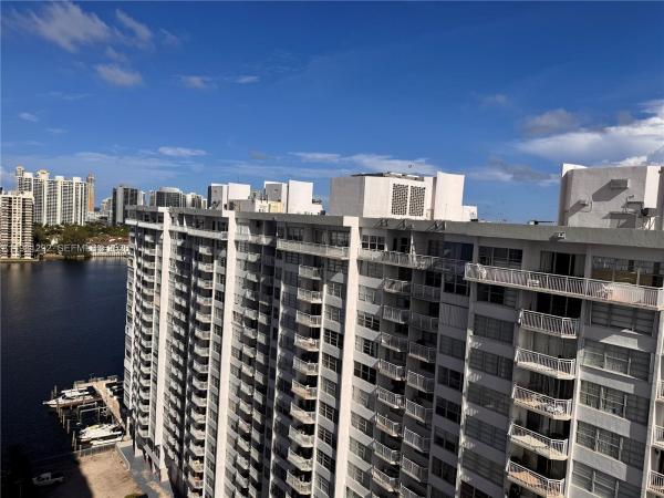 Commodore Plaza Tower, 2750 NE 183rd St #2103, Aventura, Florida 33160, image 1