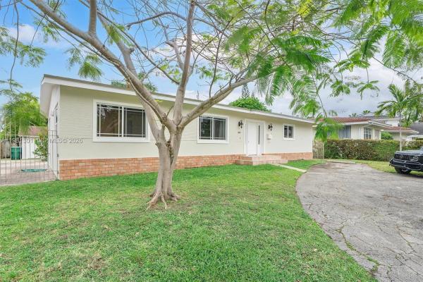 Golden Shores Ocean Boulevard Estates, 300 187th St, Sunny Isles Beach, Florida 33160, image 1