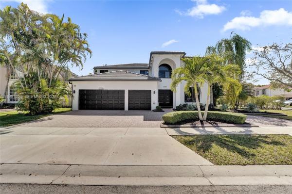 Laguna Pointe, 13076 NW 14th St, Pembroke Pines, Florida 33028, image 1