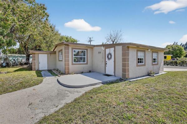 Broward Manor, 3220 NW 2nd St, Lauderhill, Florida 33311, image 1