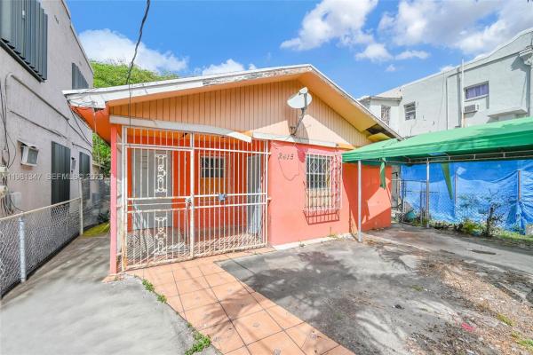 Kays Grove, 2415 NW 15th St, Miami, Florida 33125, image 3