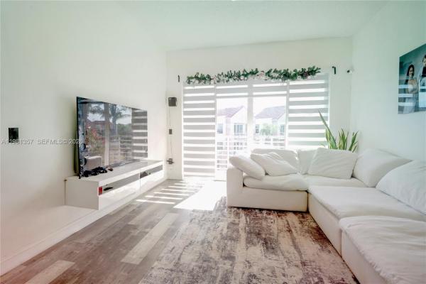 Sheridan Ocean Club, 2721 Ocean Club Blvd #303, Hollywood, Florida 33019, image 1