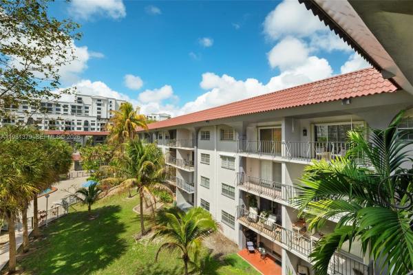 8107 SW 72nd Ave #410E, Unincorporated Dade County, Florida 33143, image 1